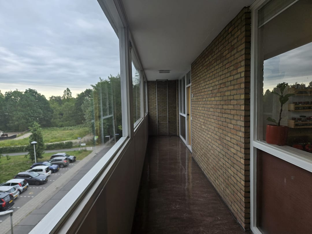 Bright 2-Room Apartment with South-Facing Balcony in Tuindorp-Oost — 8