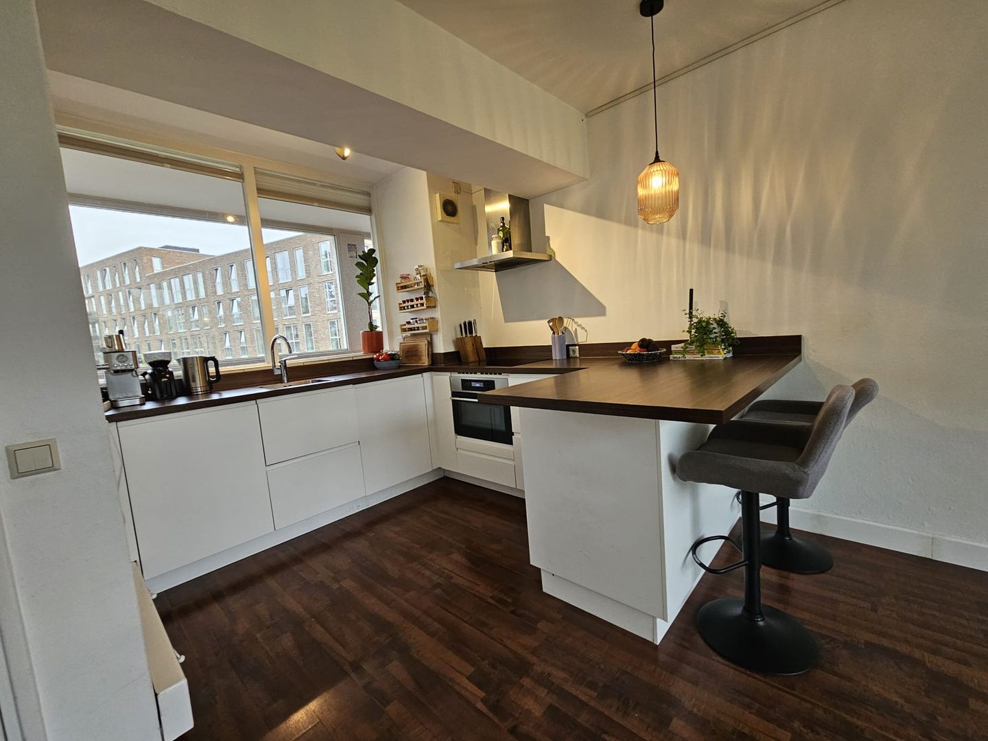 Bright 2-Room Apartment with South-Facing Balcony in Tuindorp-Oost — 19