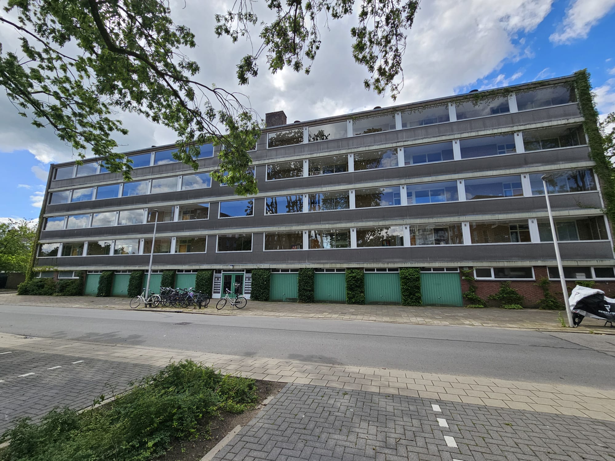 Bright 2-Room Apartment with South-Facing Balcony in Tuindorp-Oost — 36