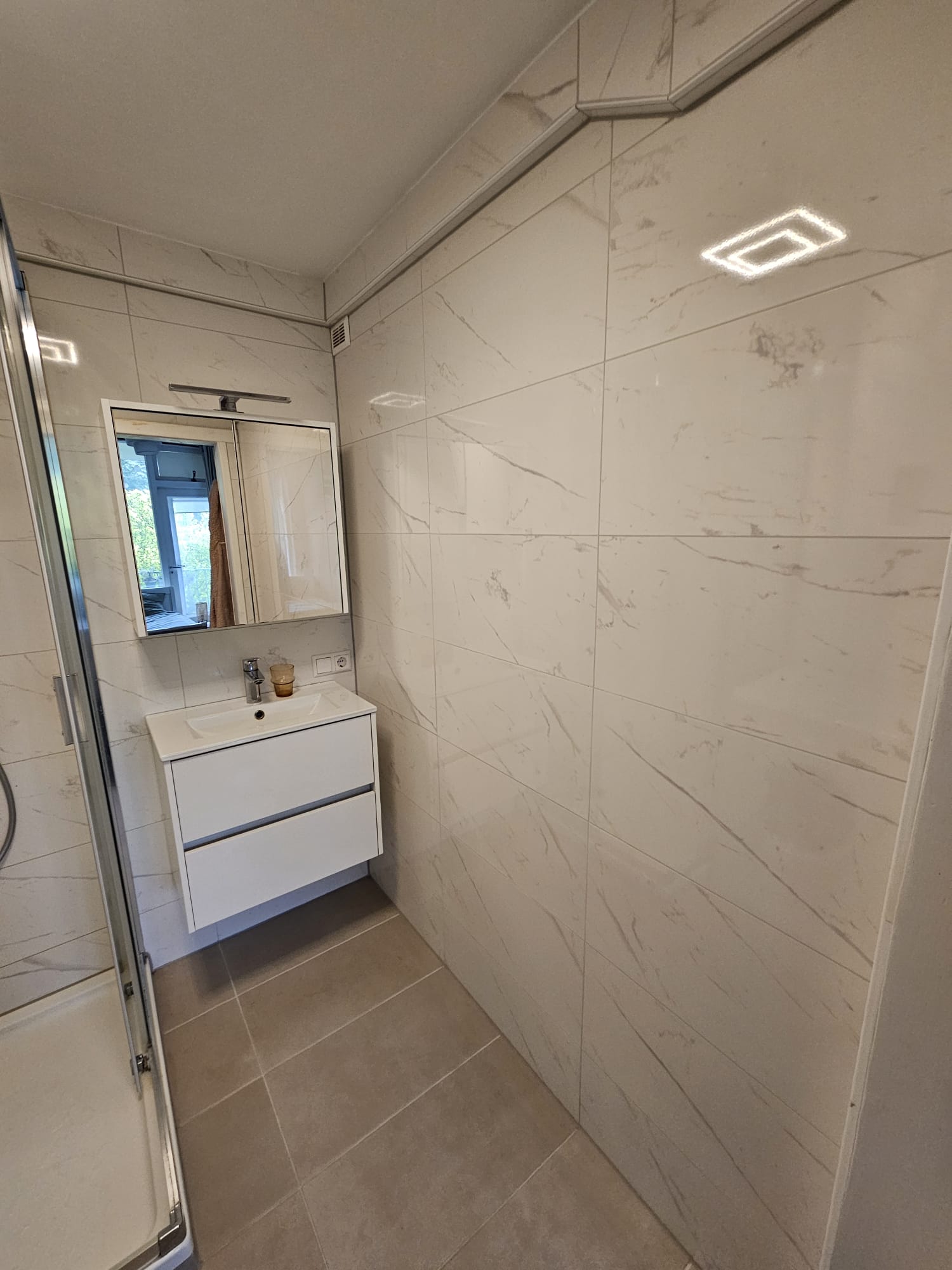 Bright 2-Room Apartment with South-Facing Balcony in Tuindorp-Oost — 30