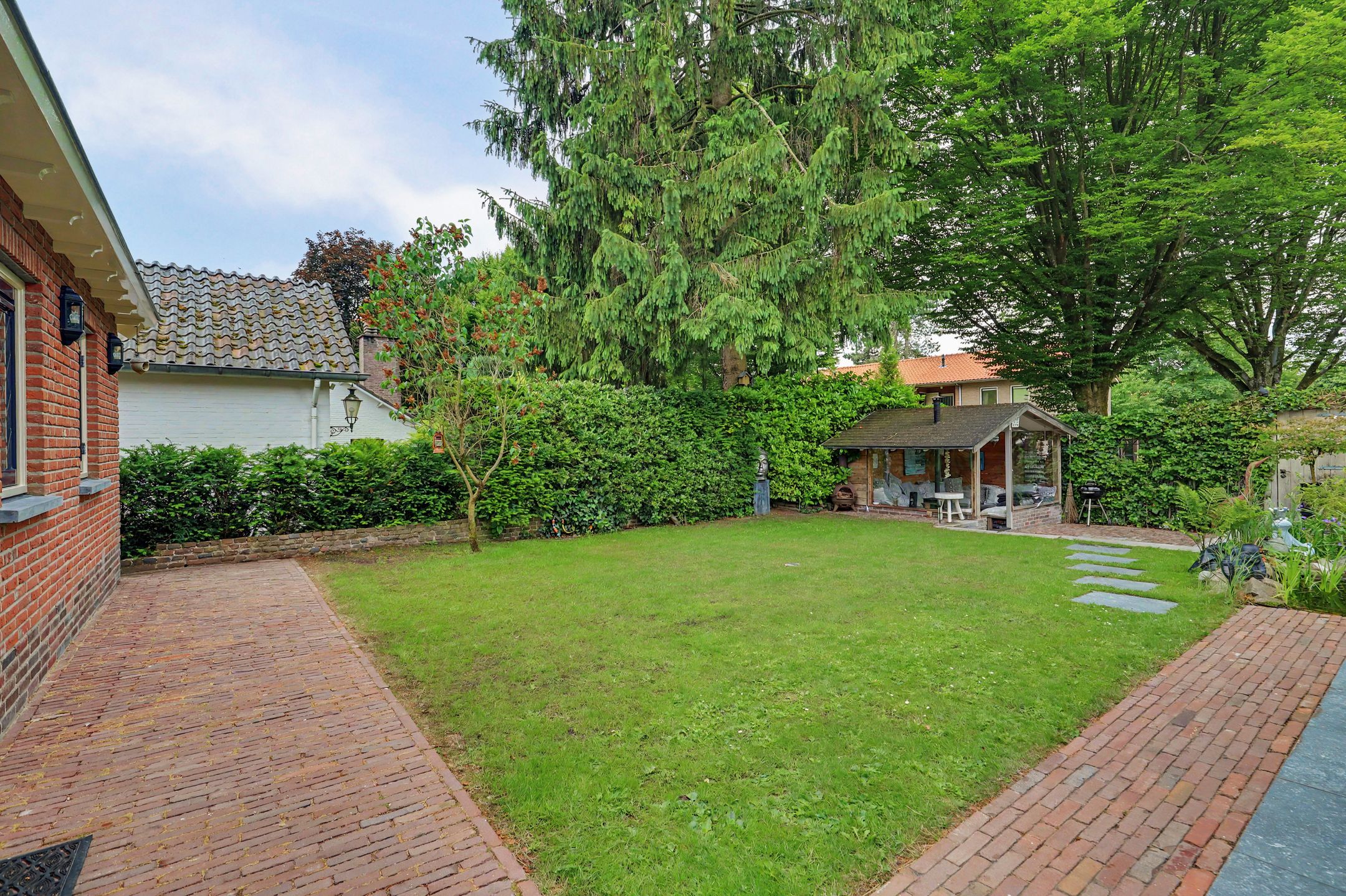Luxuriously Finished Detached Villa with A++ Energy Label in Green Leersum Setting — 27