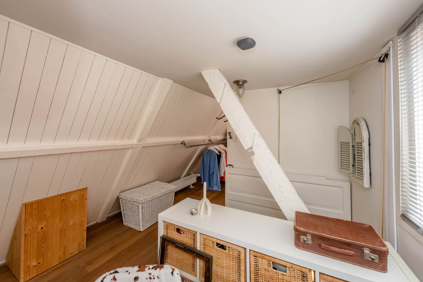 Historic 18th Century Monument Townhouse with Sunny Rooftop Terrace in Haarlem Center — 40