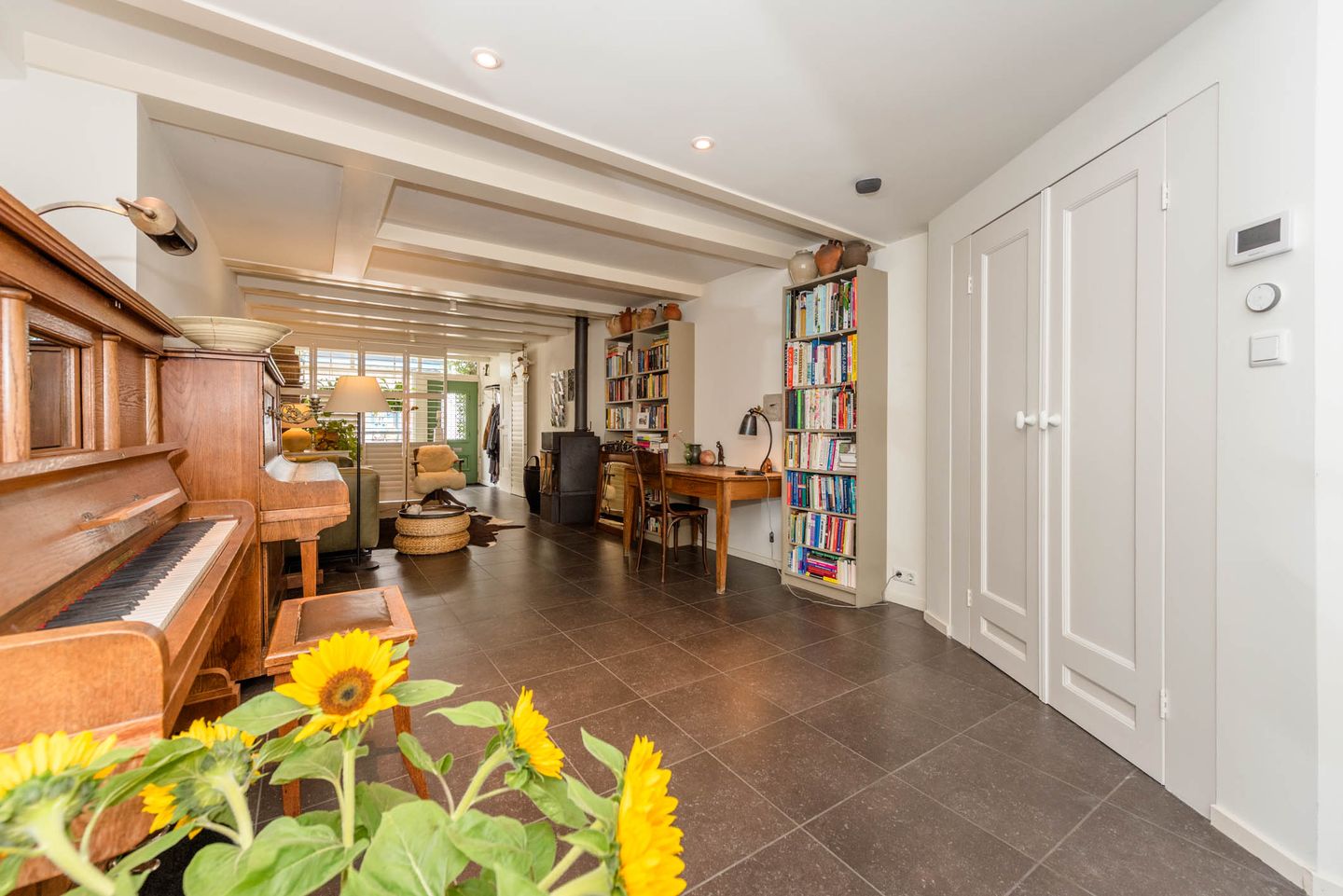 Historic 18th Century Monument Townhouse with Sunny Rooftop Terrace in Haarlem Center — 14