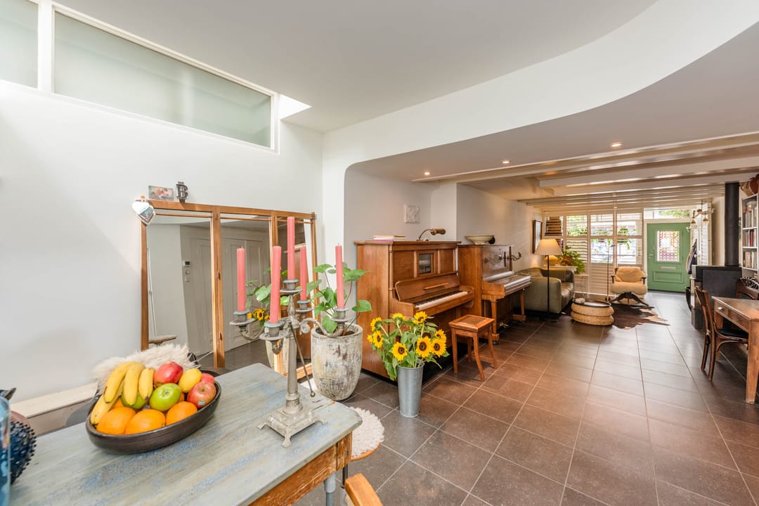 Historic 18th Century Monument Townhouse with Sunny Rooftop Terrace in Haarlem Center — 16