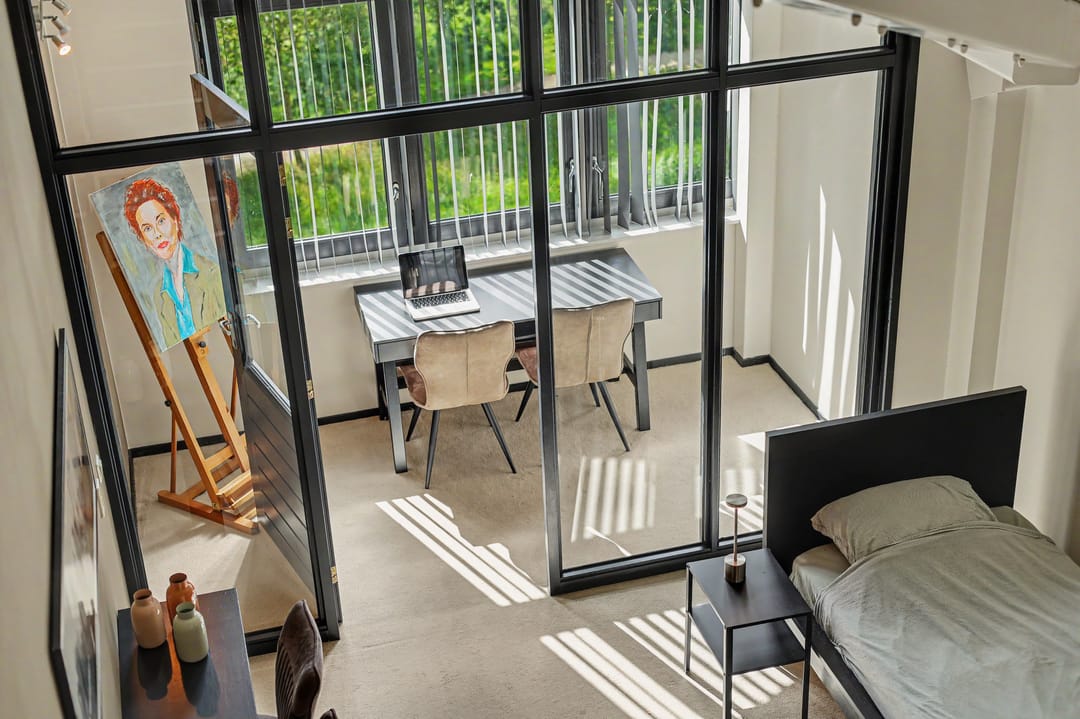 Spacious Maisonette Apartment with Panoramic Views in Schiedam — 28