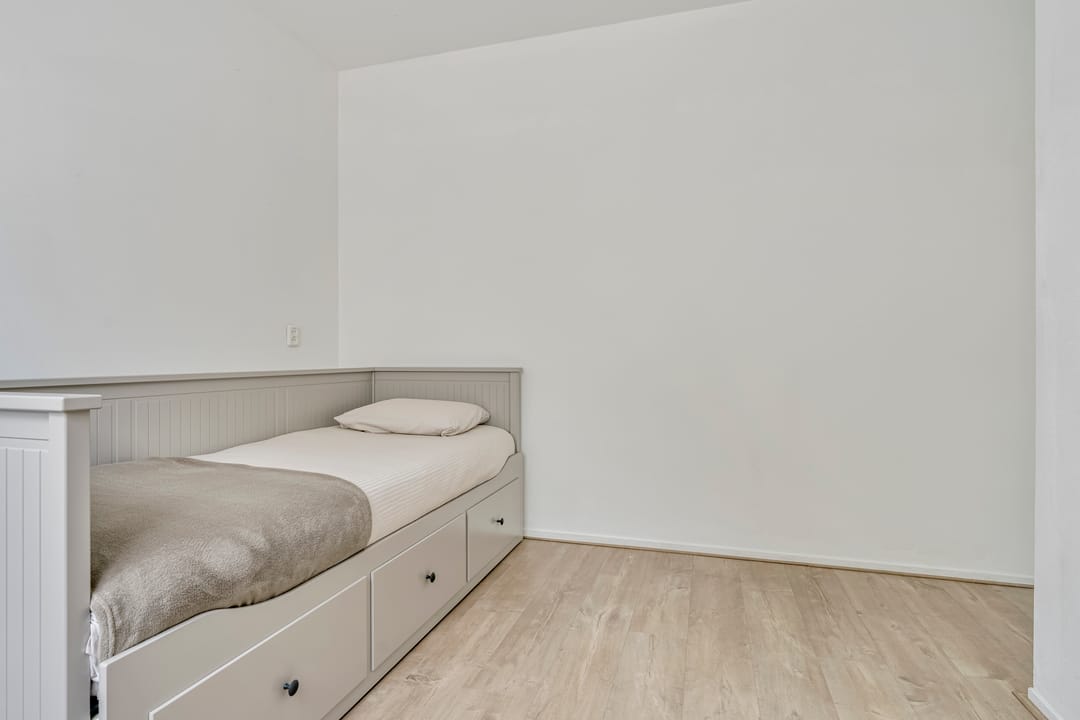 Move-in Ready Semi-Detached Family Home with Solar Panels in Maaspoort — 26