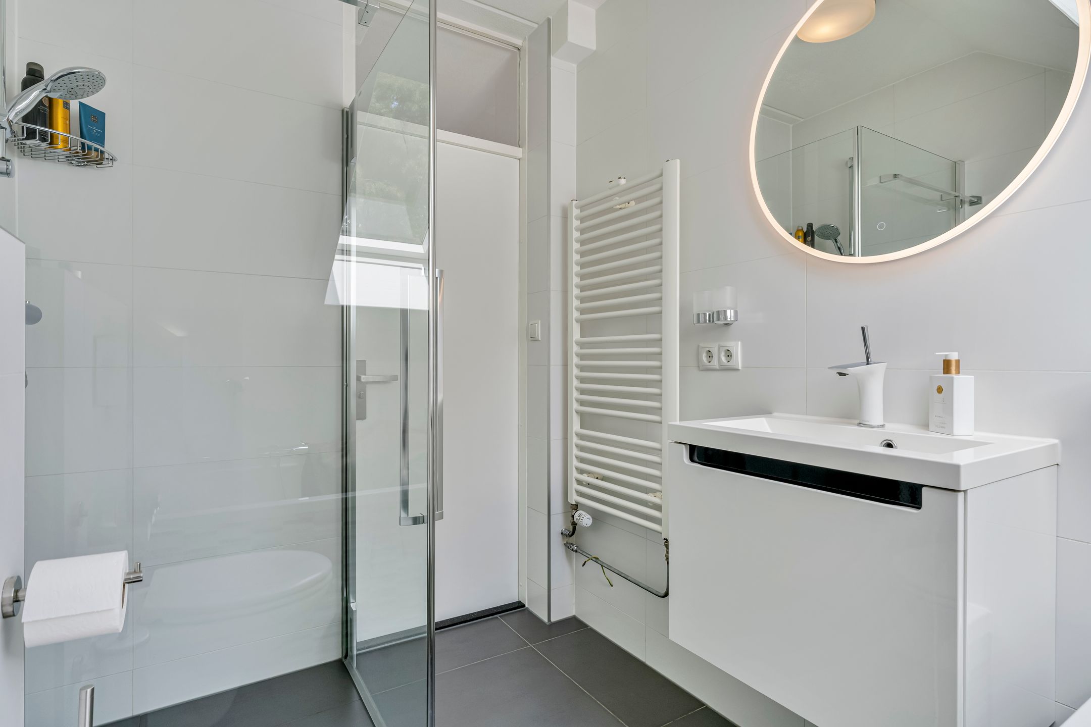 Move-in Ready Semi-Detached Family Home with Solar Panels in Maaspoort — 33