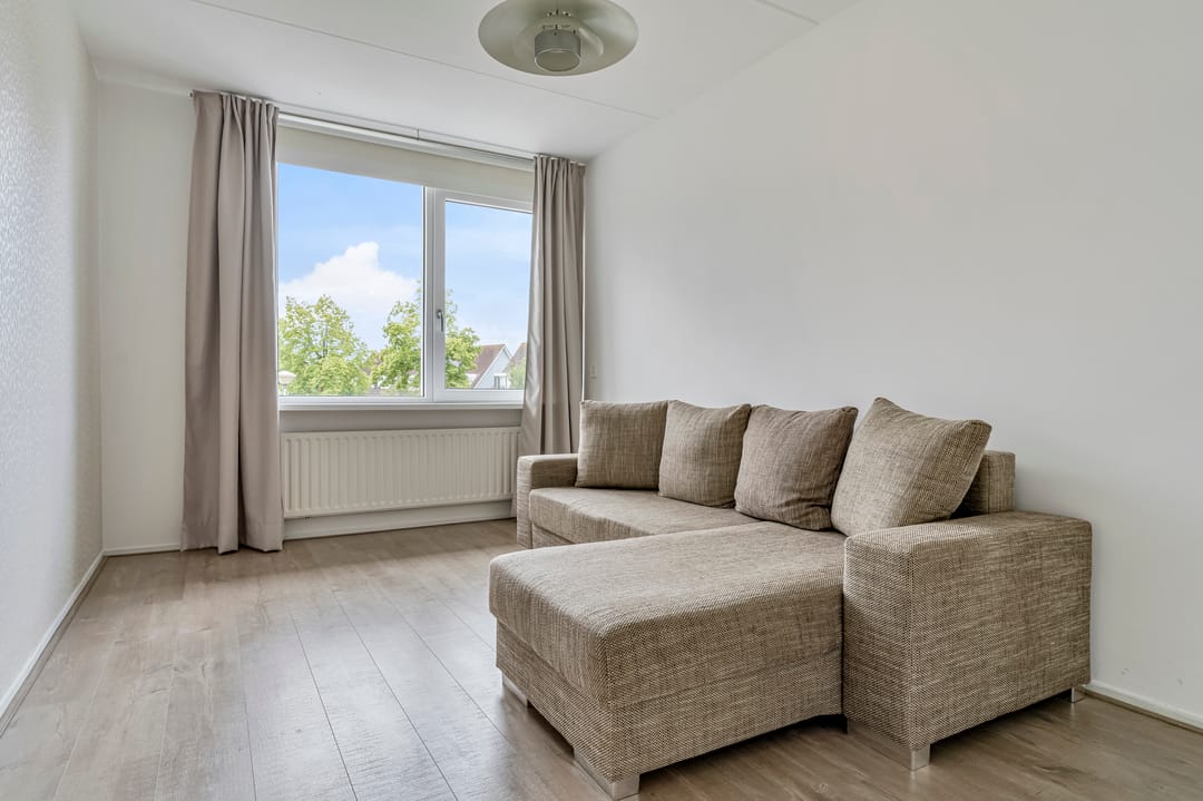 Move-in Ready Semi-Detached Family Home with Solar Panels in Maaspoort — 28