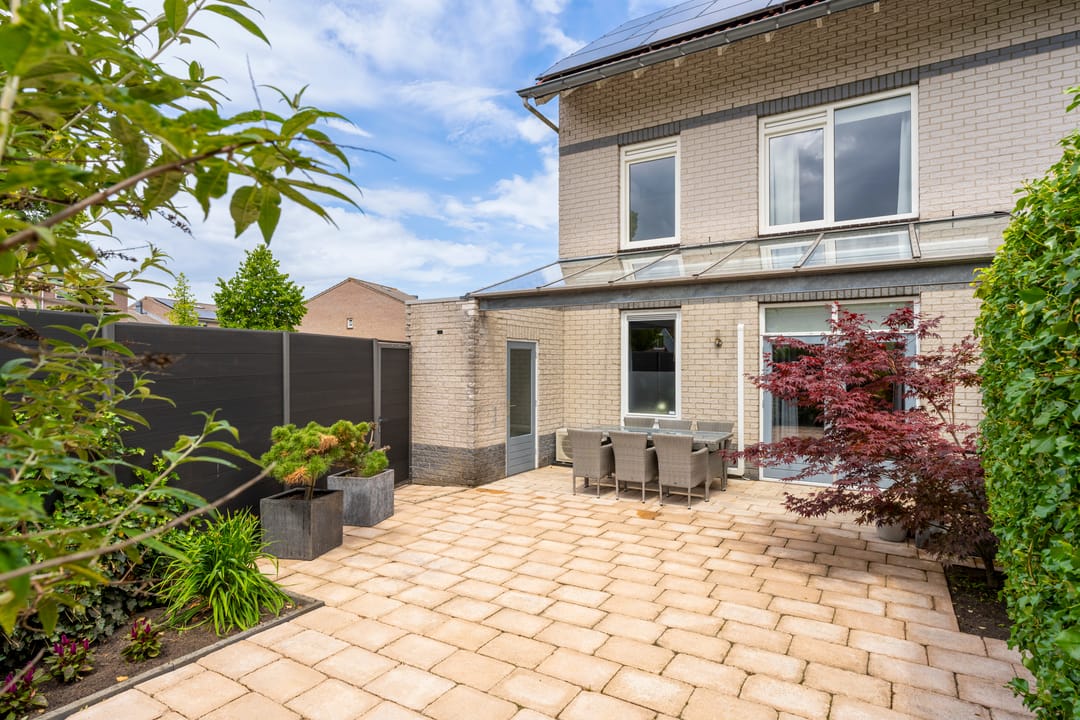 Move-in Ready Semi-Detached Family Home with Solar Panels in Maaspoort — 16