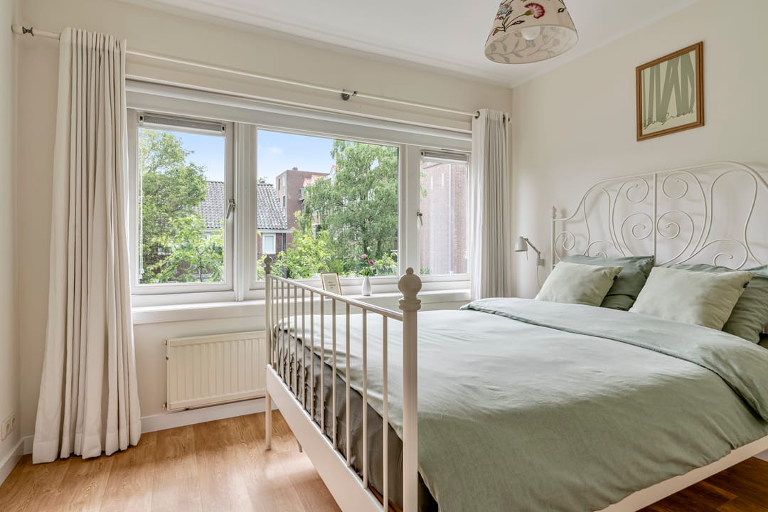 Fully Renovated 1930s-Style Corner Home in Desirable De Vliert Neighborhood — 28