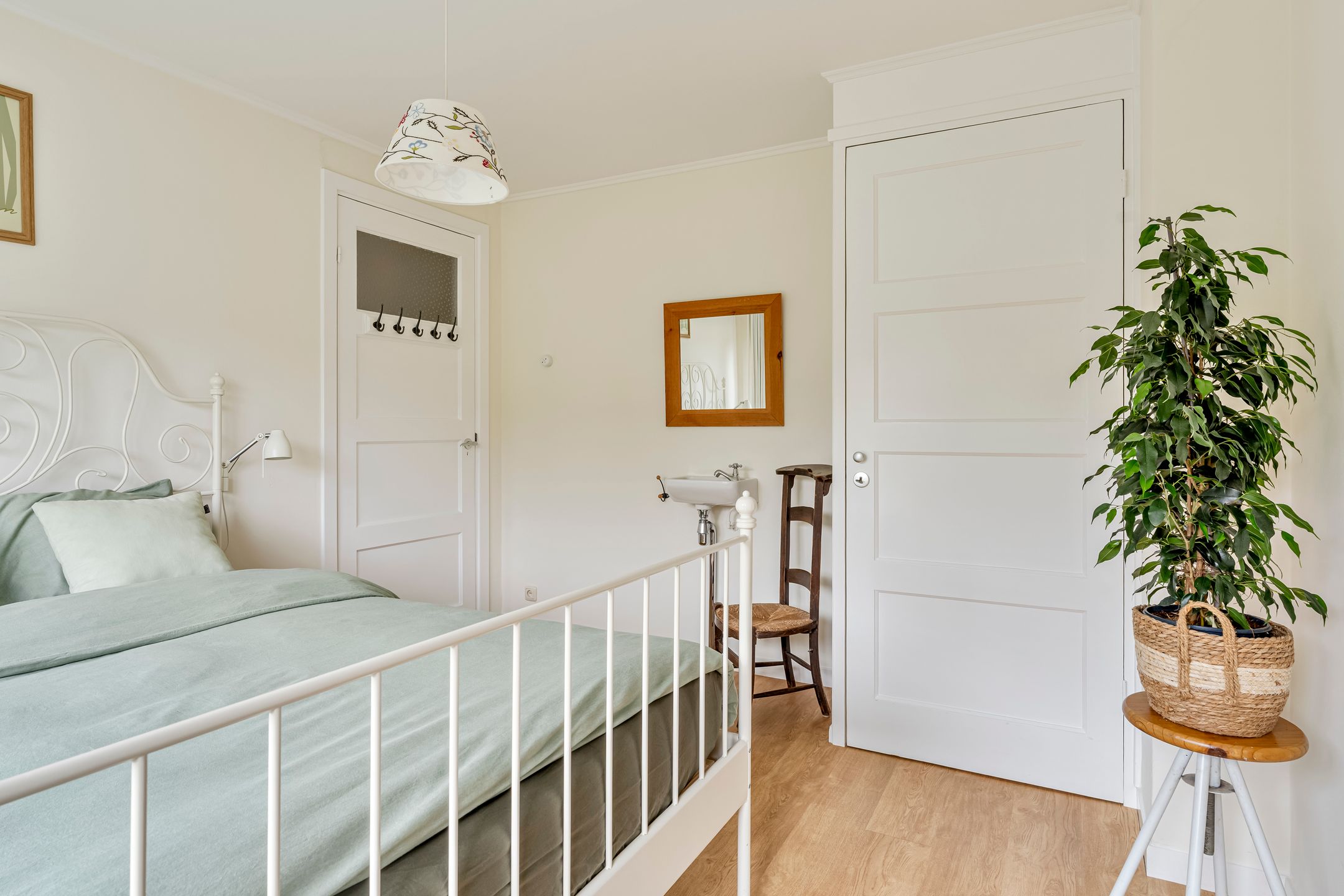 Fully Renovated 1930s-Style Corner Home in Desirable De Vliert Neighborhood — 27