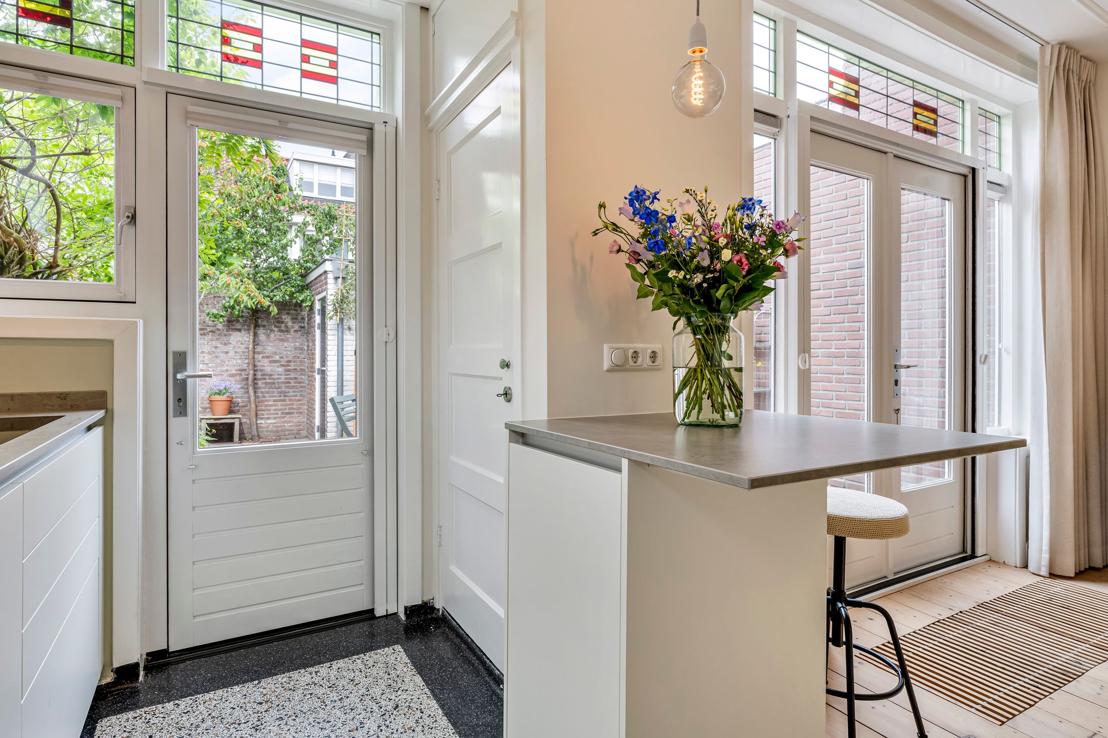 Fully Renovated 1930s-Style Corner Home in Desirable De Vliert Neighborhood — 12