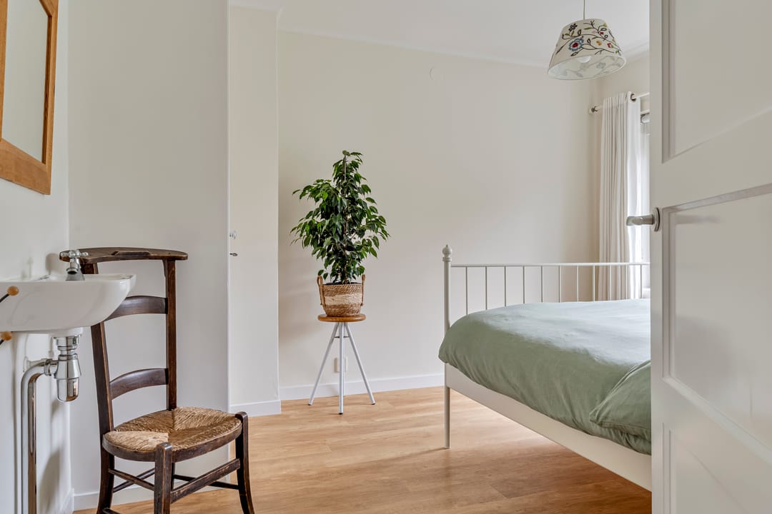 Fully Renovated 1930s-Style Corner Home in Desirable De Vliert Neighborhood — 26