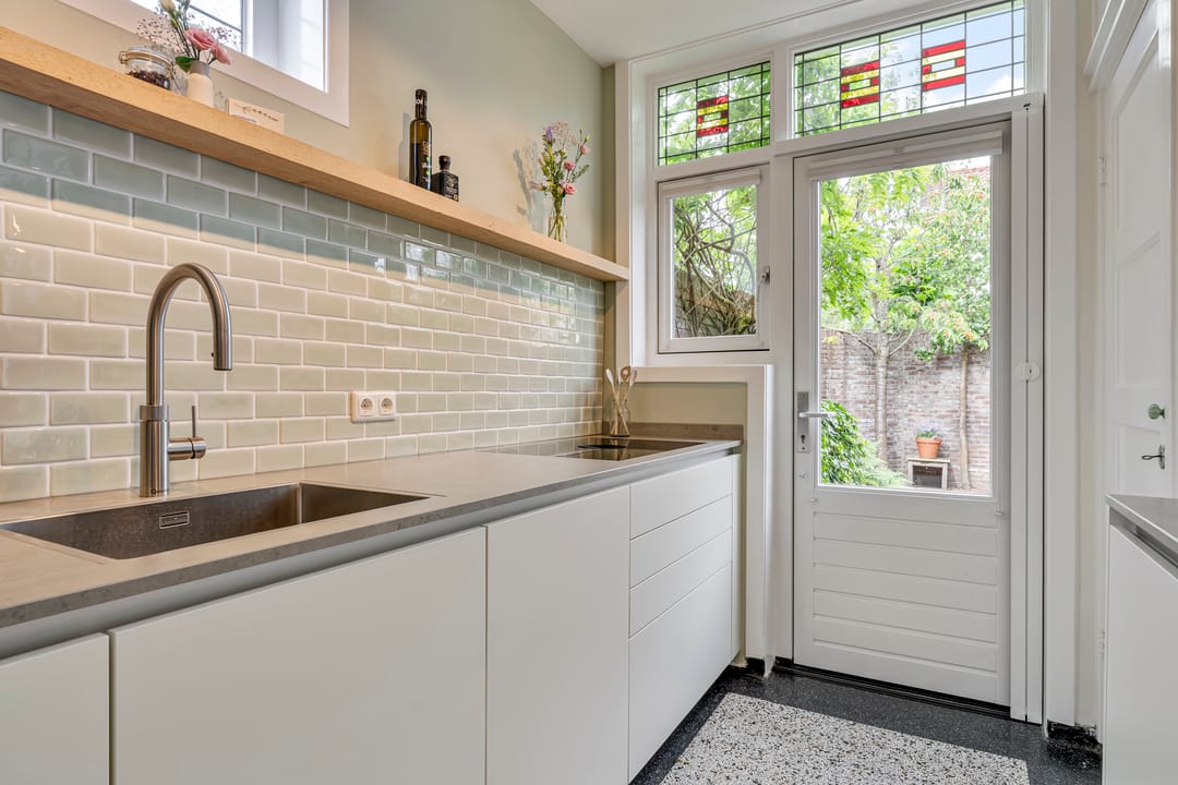 Fully Renovated 1930s-Style Corner Home in Desirable De Vliert Neighborhood — 16