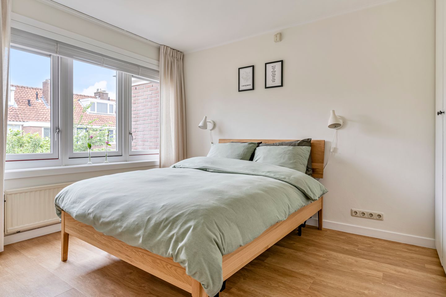 Fully Renovated 1930s-Style Corner Home in Desirable De Vliert Neighborhood — 25