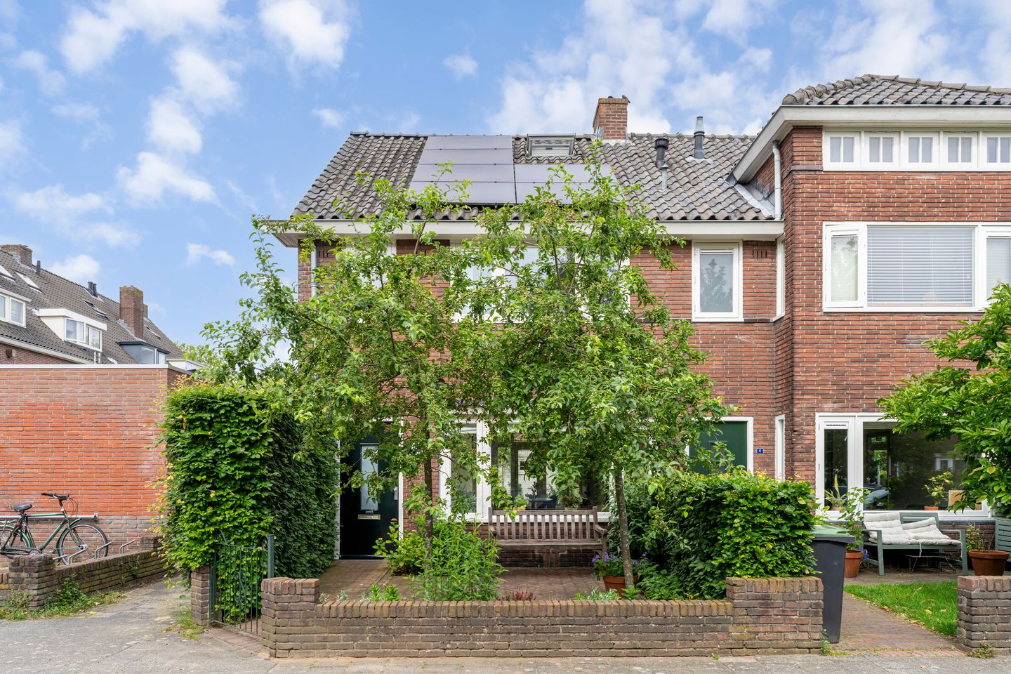 Fully Renovated 1930s-Style Corner Home in Desirable De Vliert Neighborhood — 40