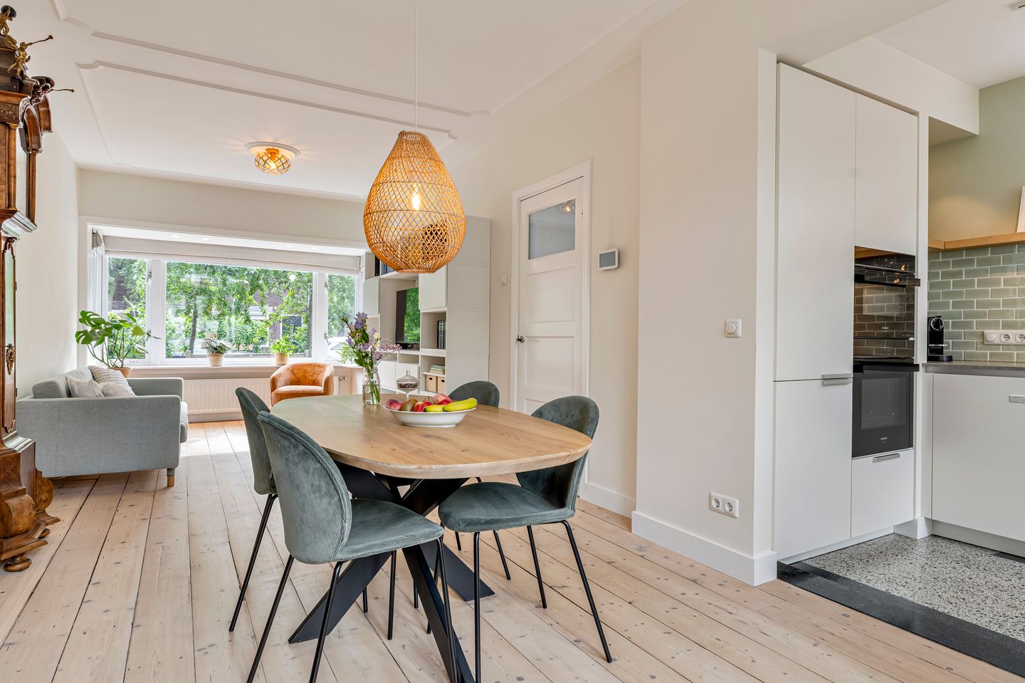 Fully Renovated 1930s-Style Corner Home in Desirable De Vliert Neighborhood — 10