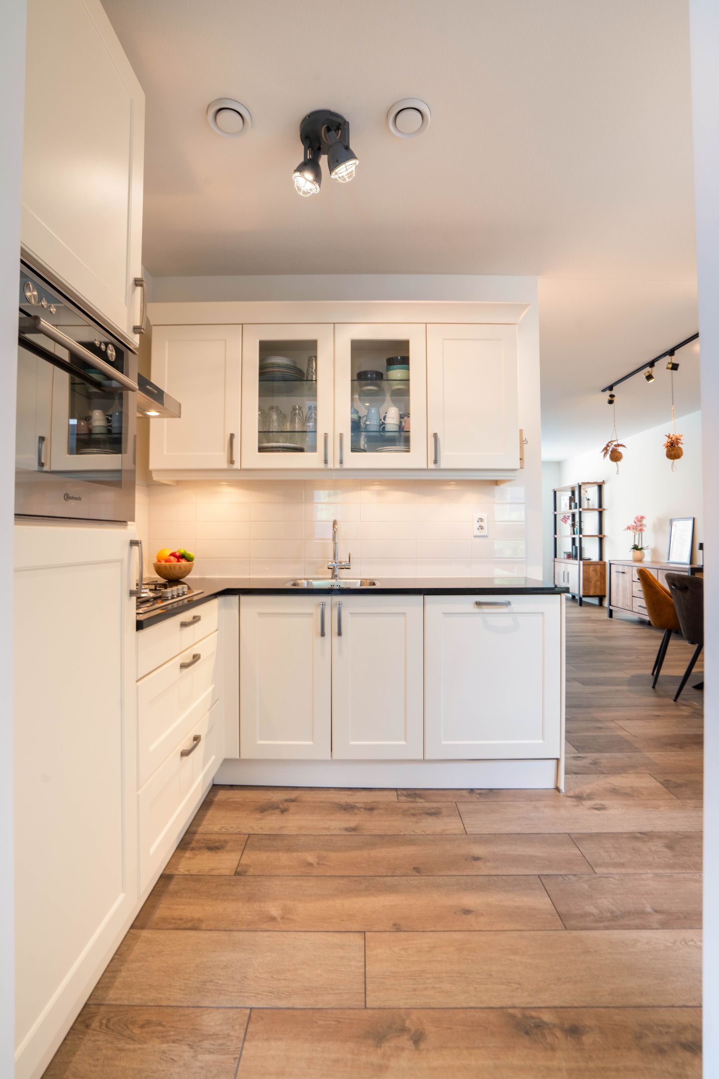 Modern Semi-Detached Home with 4 Bedrooms and Private Parking in Nederweert — 20
