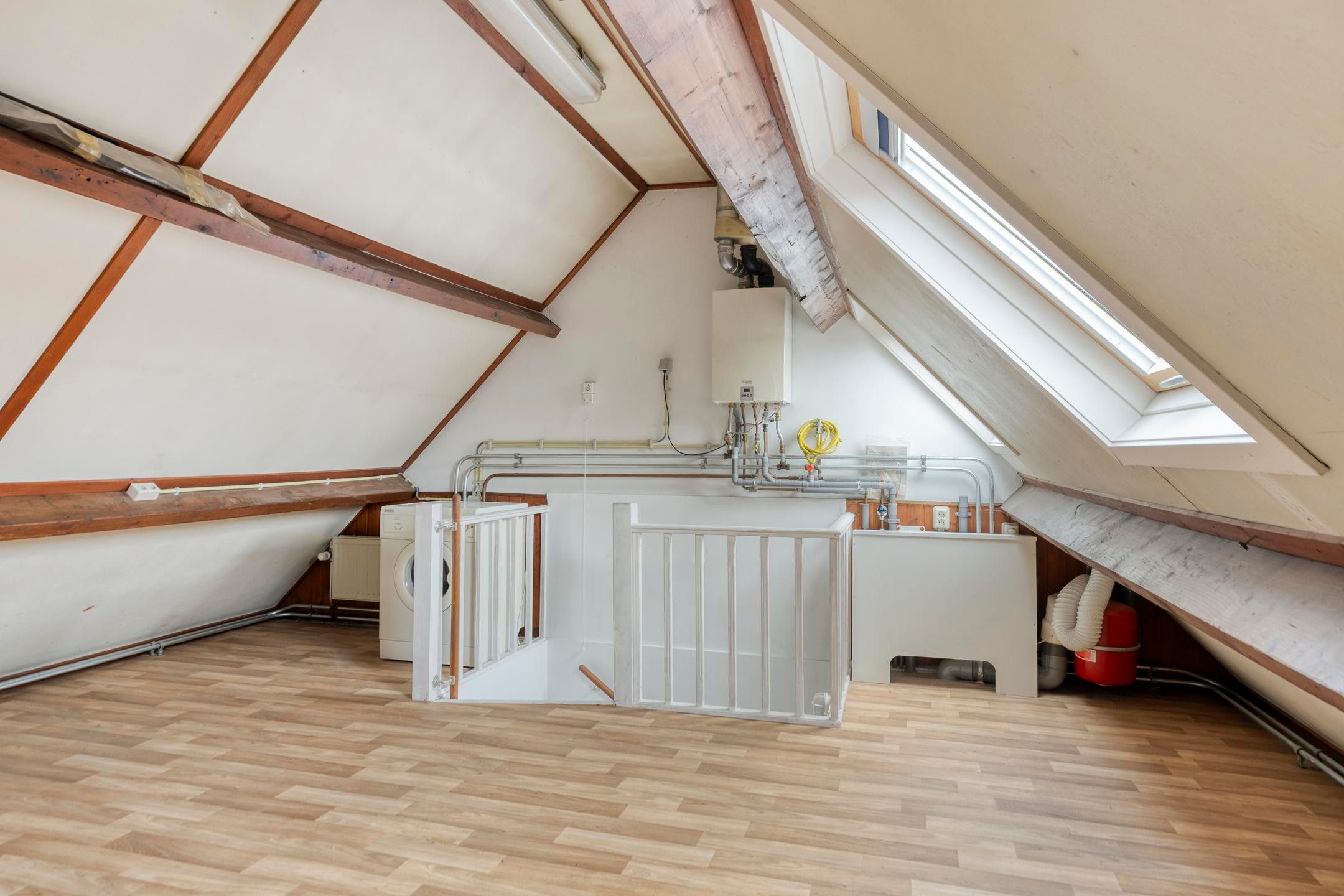 Charming 1930s Corner Home with Expansion Potential in Central Hilversum — 12