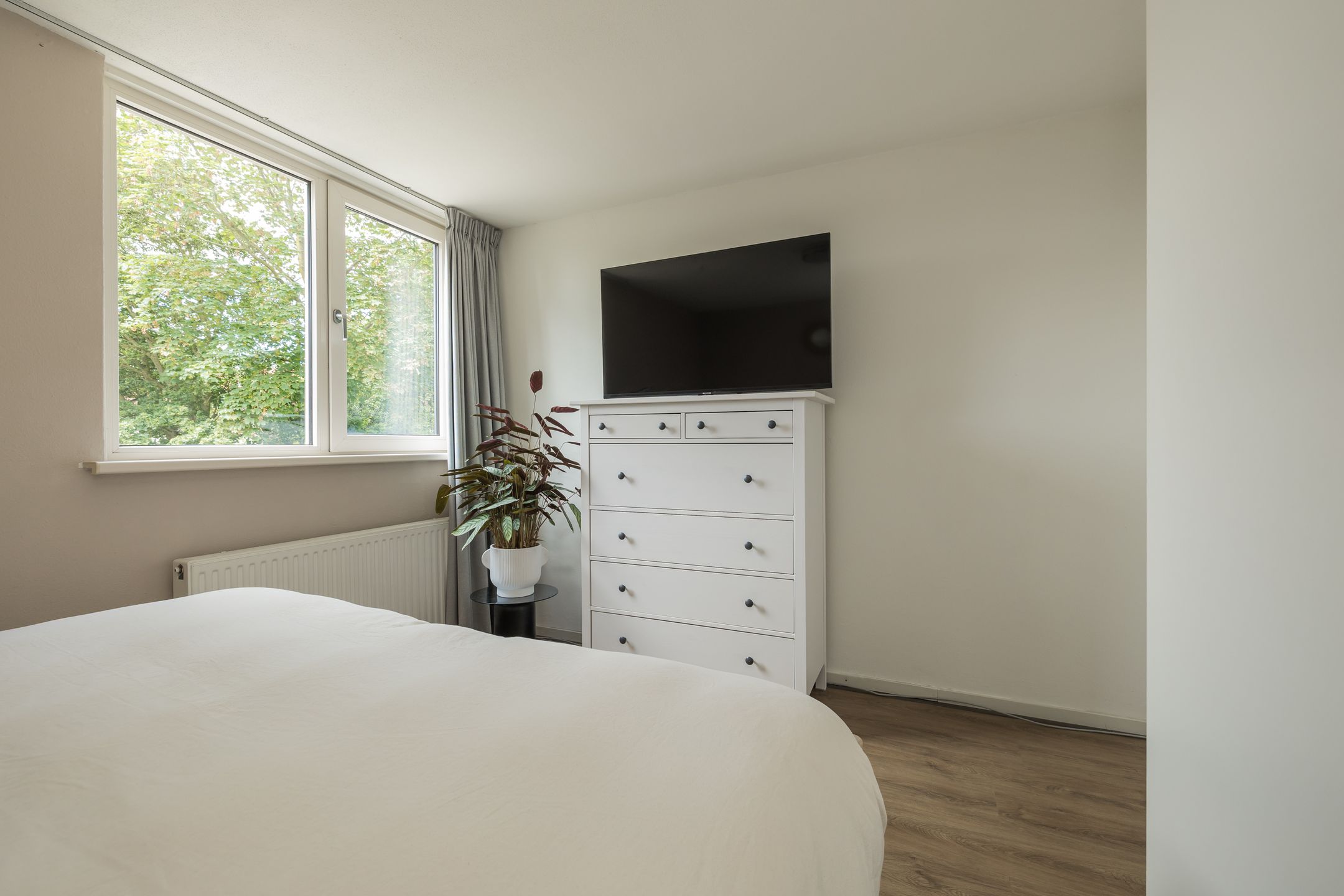 Well-Maintained Family Home with Private Parking in Quiet Sassenheim Neighborhood — 30