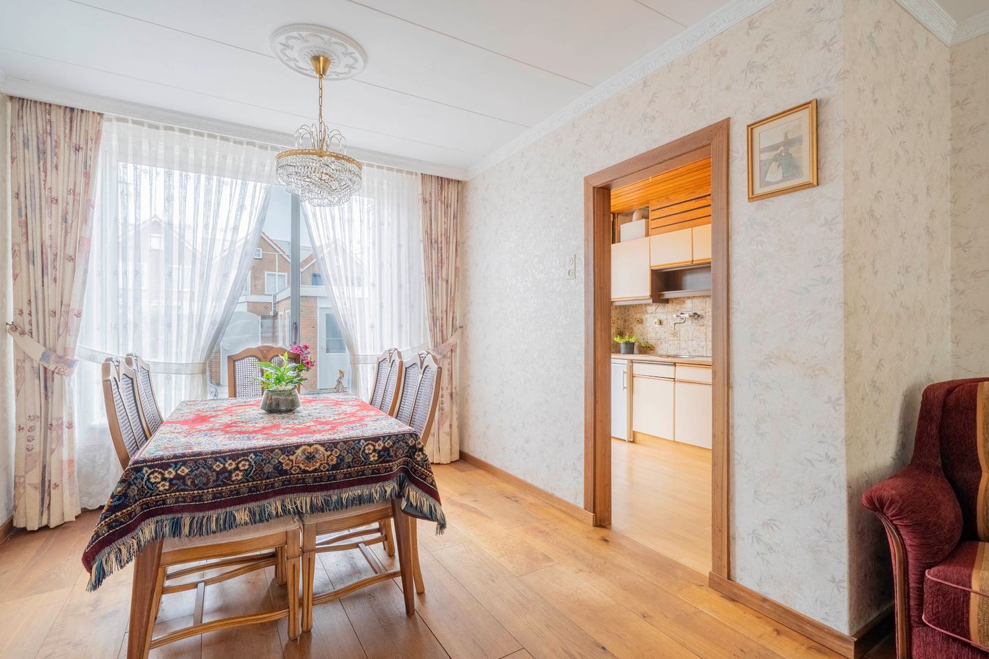 Family Home with Renovation Potential in the Popular Bloemenbuurt of Volendam — 14