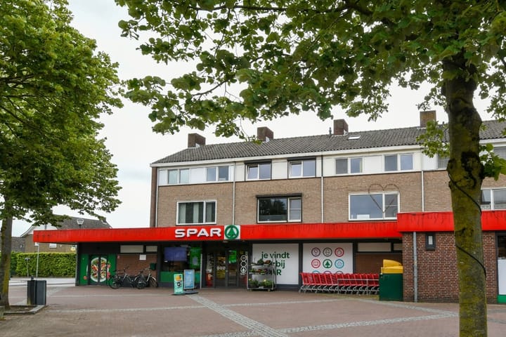 Photo 2 of Dorpstraat 85