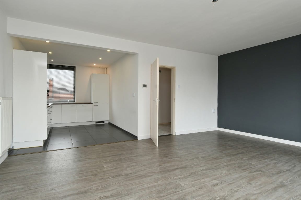 Photo 12 of Dorpstraat 85