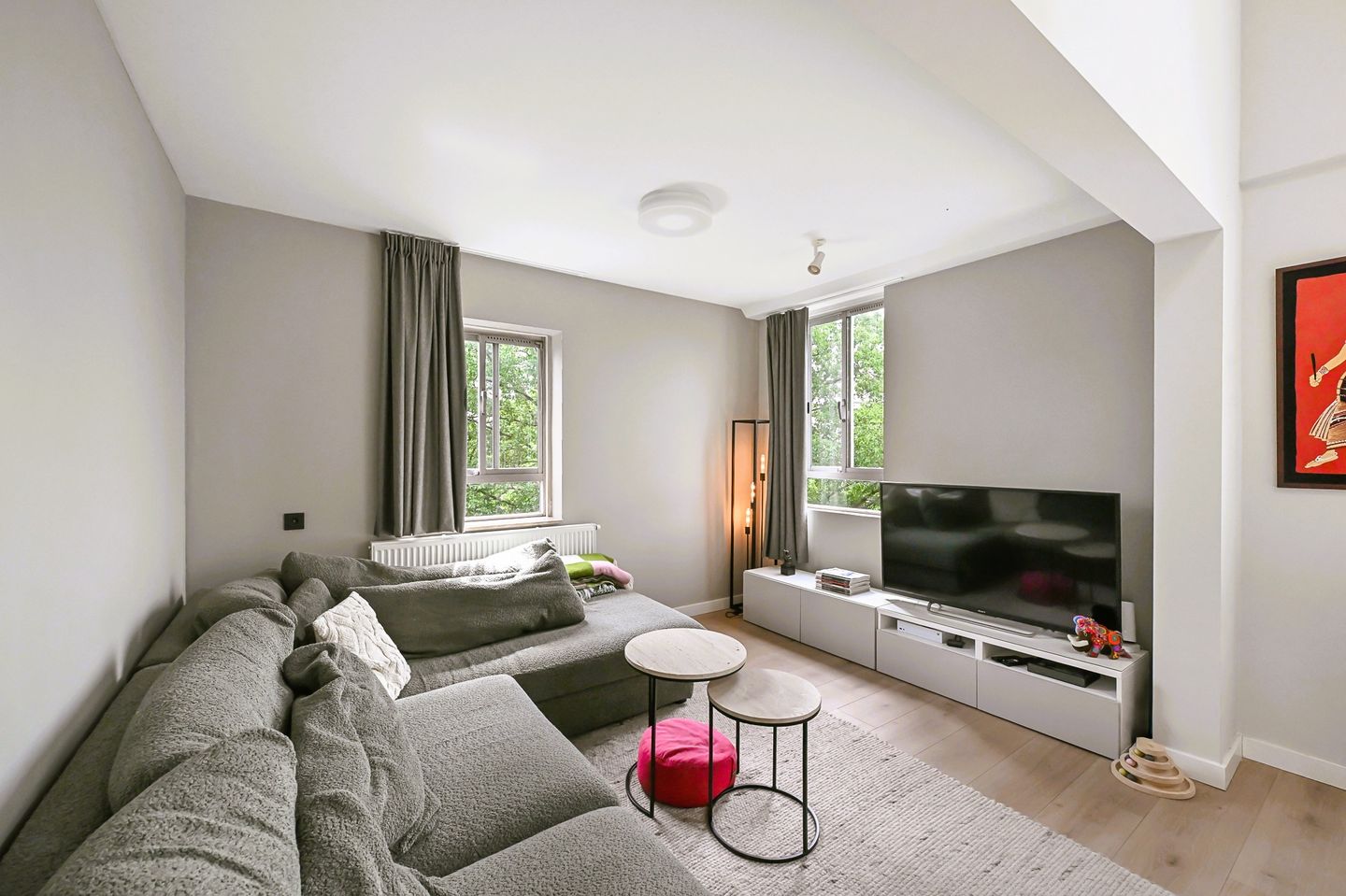 Spacious Corner Apartment with Park and Water Views Near Gaasperplas — 14