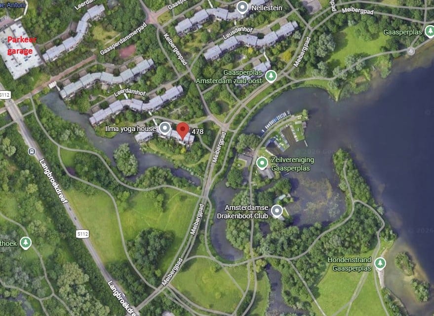 Spacious Corner Apartment with Park and Water Views Near Gaasperplas — 41