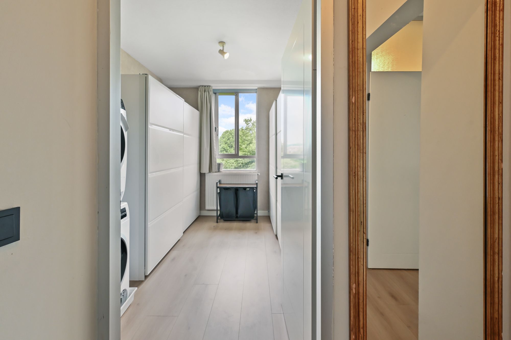 Spacious Corner Apartment with Park and Water Views Near Gaasperplas — 27