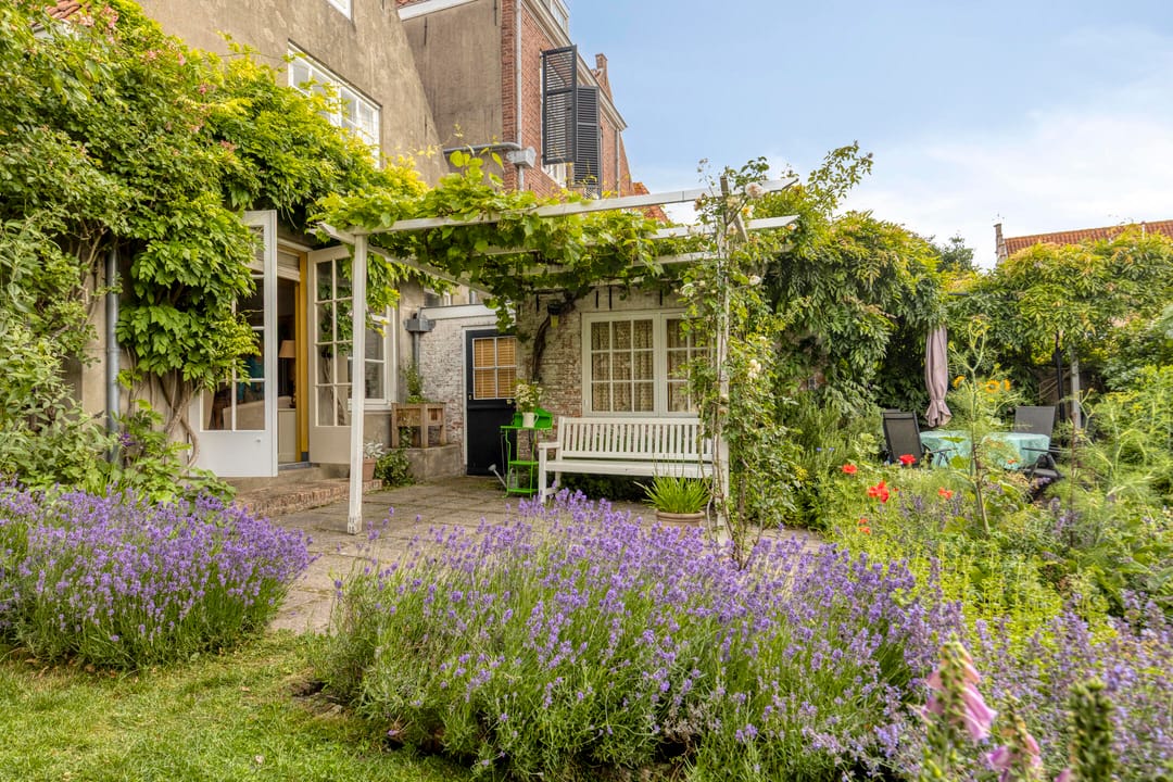 Monumental 16th Century Harbour House with Exceptional English Garden in Historic Veere — 76