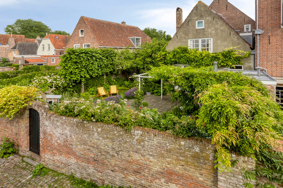 Monumental 16th Century Harbour House with Exceptional English Garden in Historic Veere — 73
