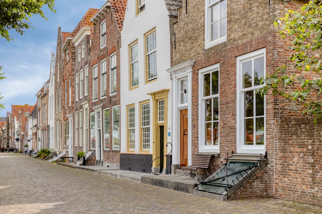 Monumental 16th Century Harbour House with Exceptional English Garden in Historic Veere — 8