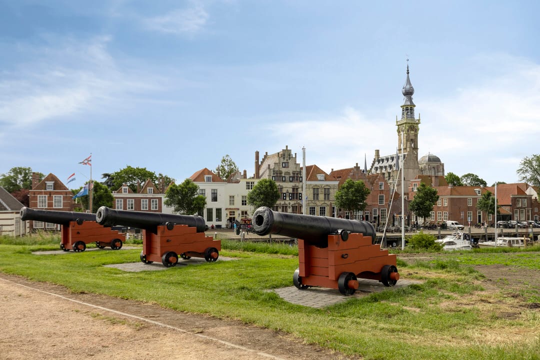 Monumental 16th Century Harbour House with Exceptional English Garden in Historic Veere — 92