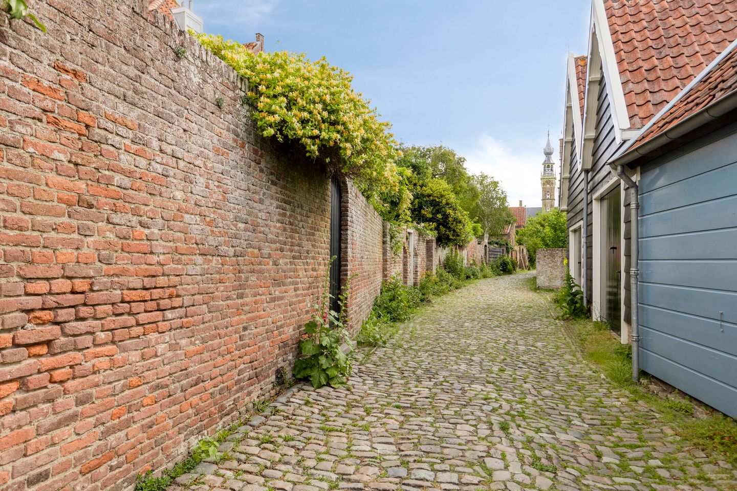 Monumental 16th Century Harbour House with Exceptional English Garden in Historic Veere — 85