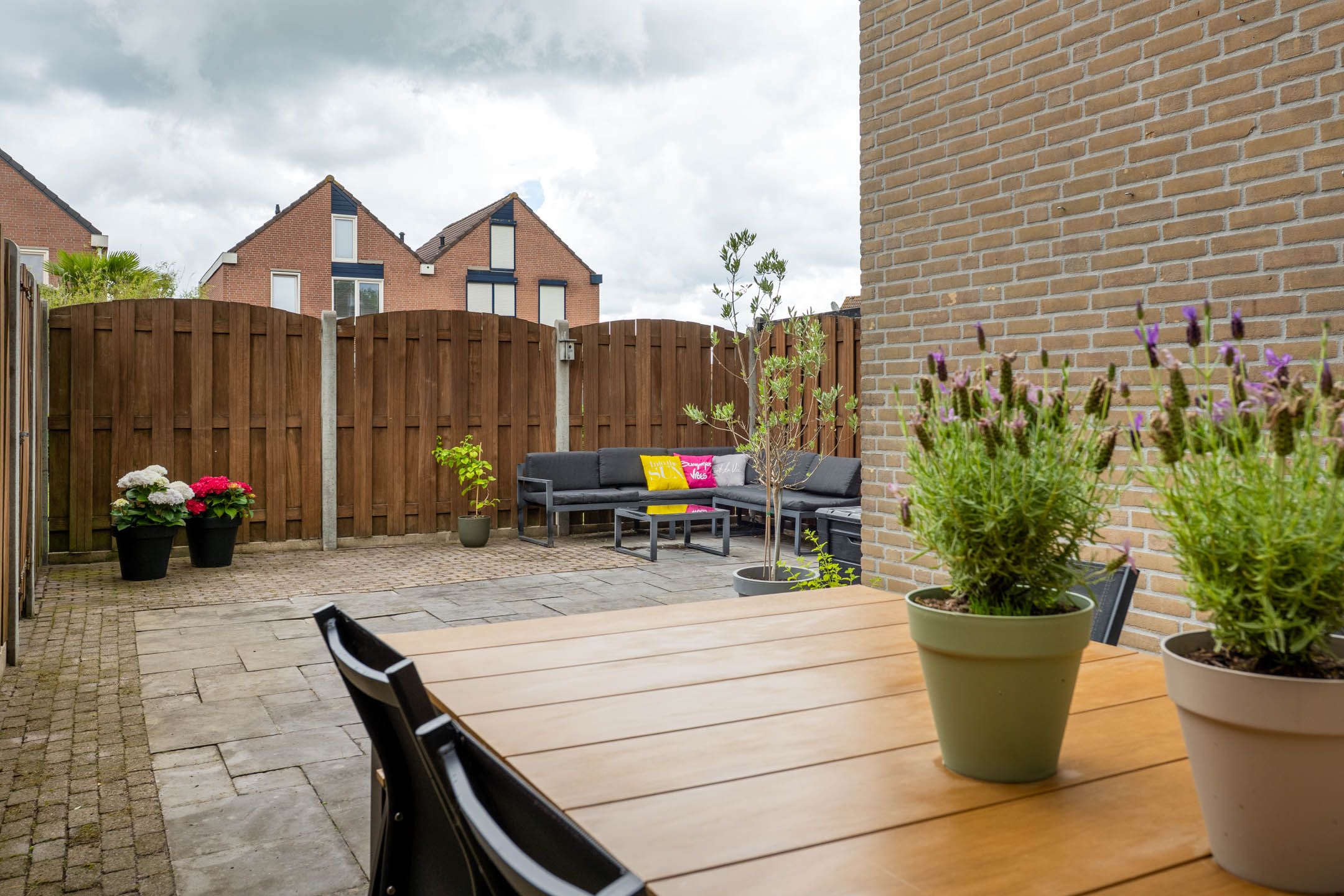 Fully modernized corner house with garage and sunny garden in Hoogerheide — 36