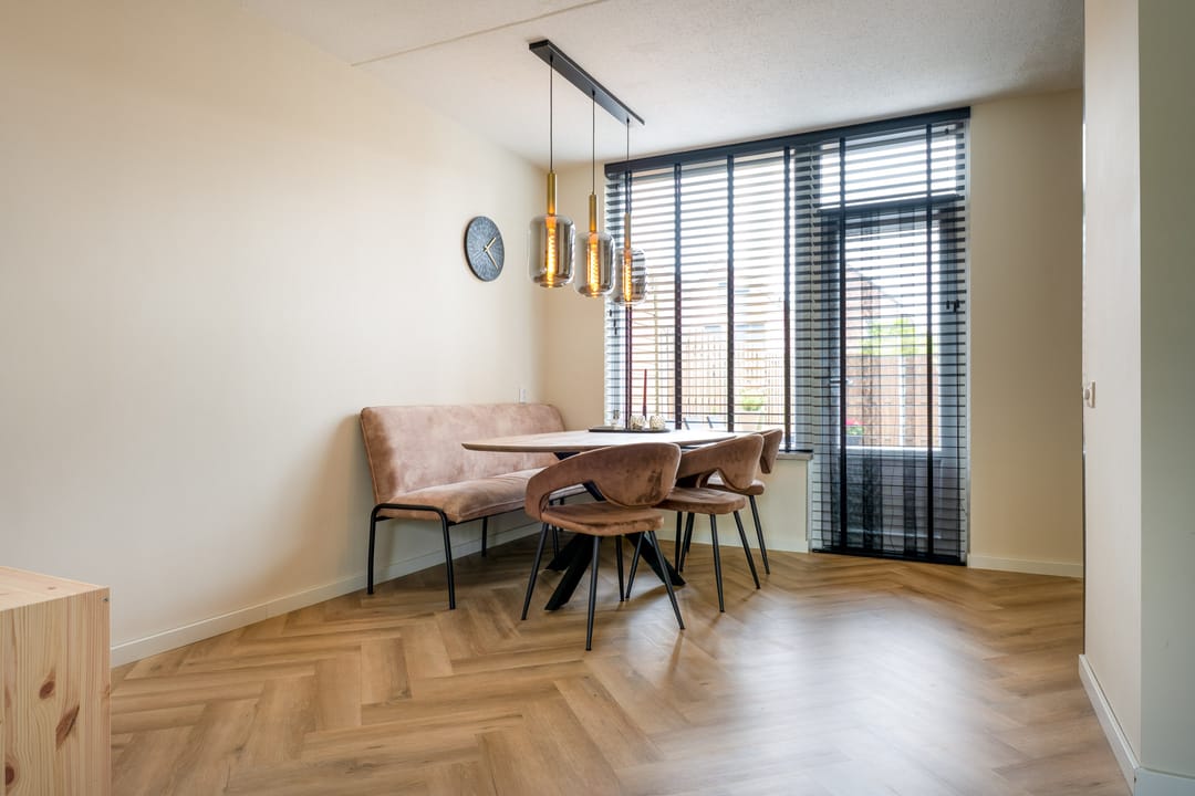 Fully modernized corner house with garage and sunny garden in Hoogerheide — 8