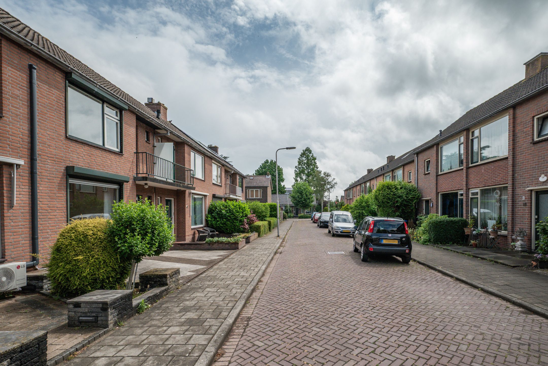 Photo 36 of Bernhardstraat 8