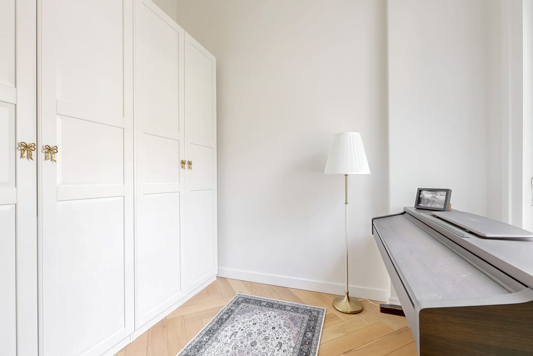 Stylish Upper Apartment with Period Details in Popular Duinoord — 13
