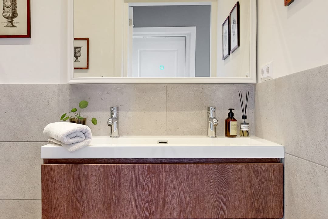 Stylish Upper Apartment with Period Details in Popular Duinoord — 17