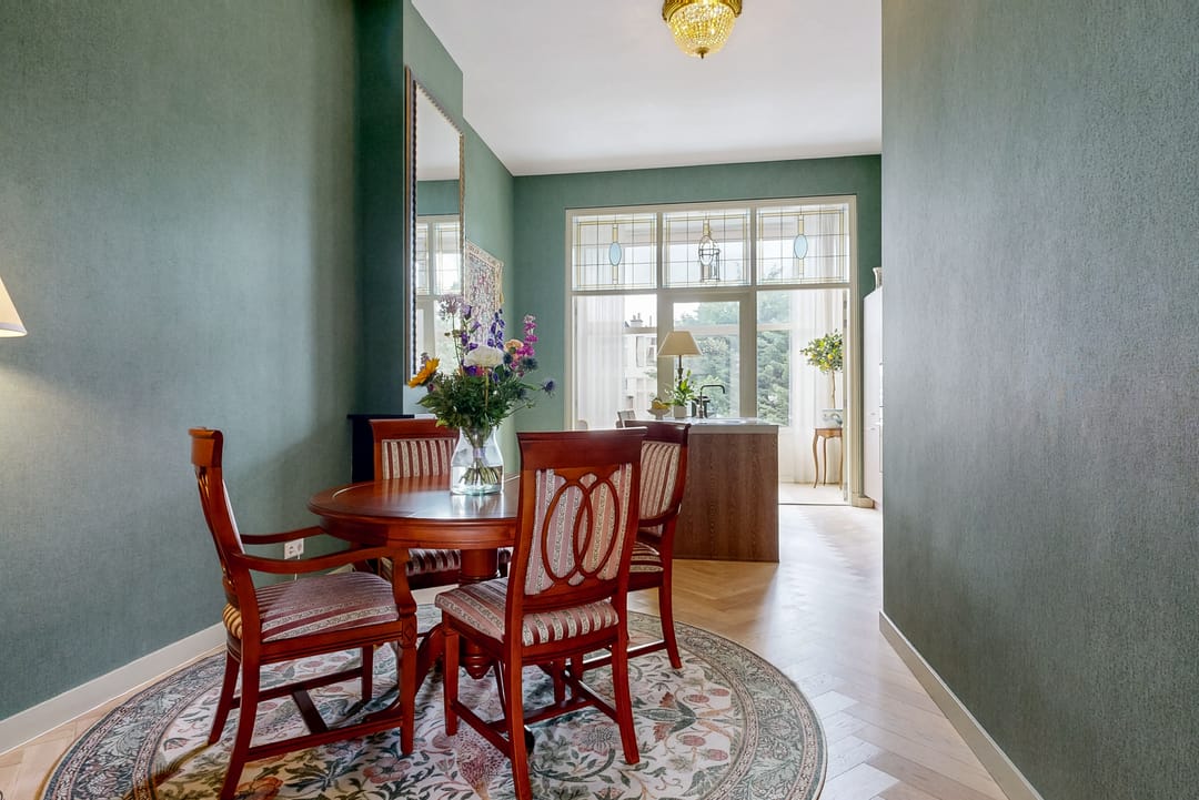 Stylish Upper Apartment with Period Details in Popular Duinoord — 8