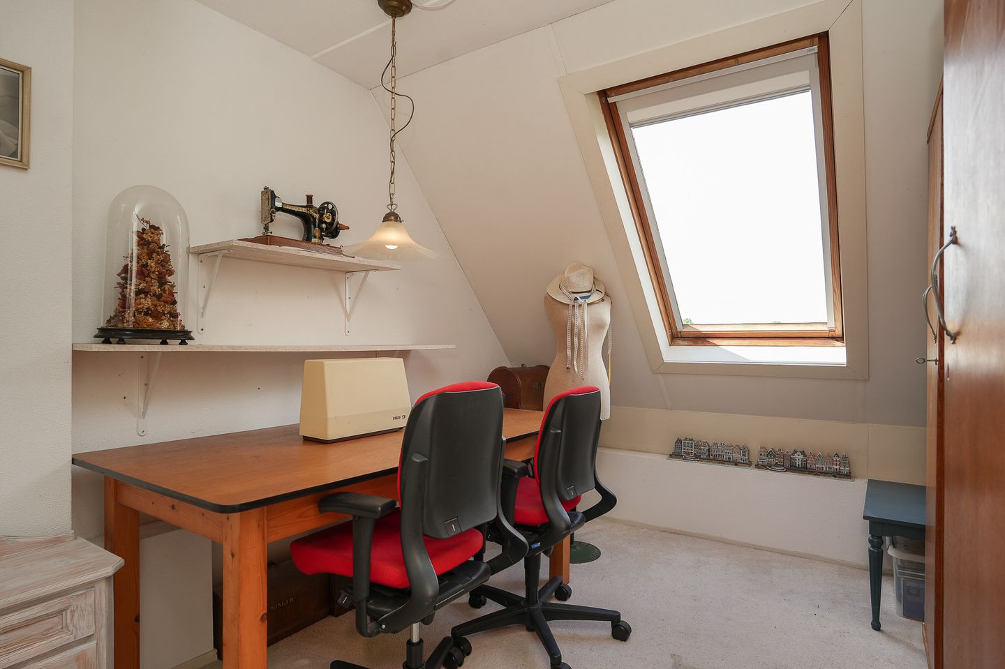 Extended Semi-Detached Home with Panoramic Orchard Views in the Betuwe — 25