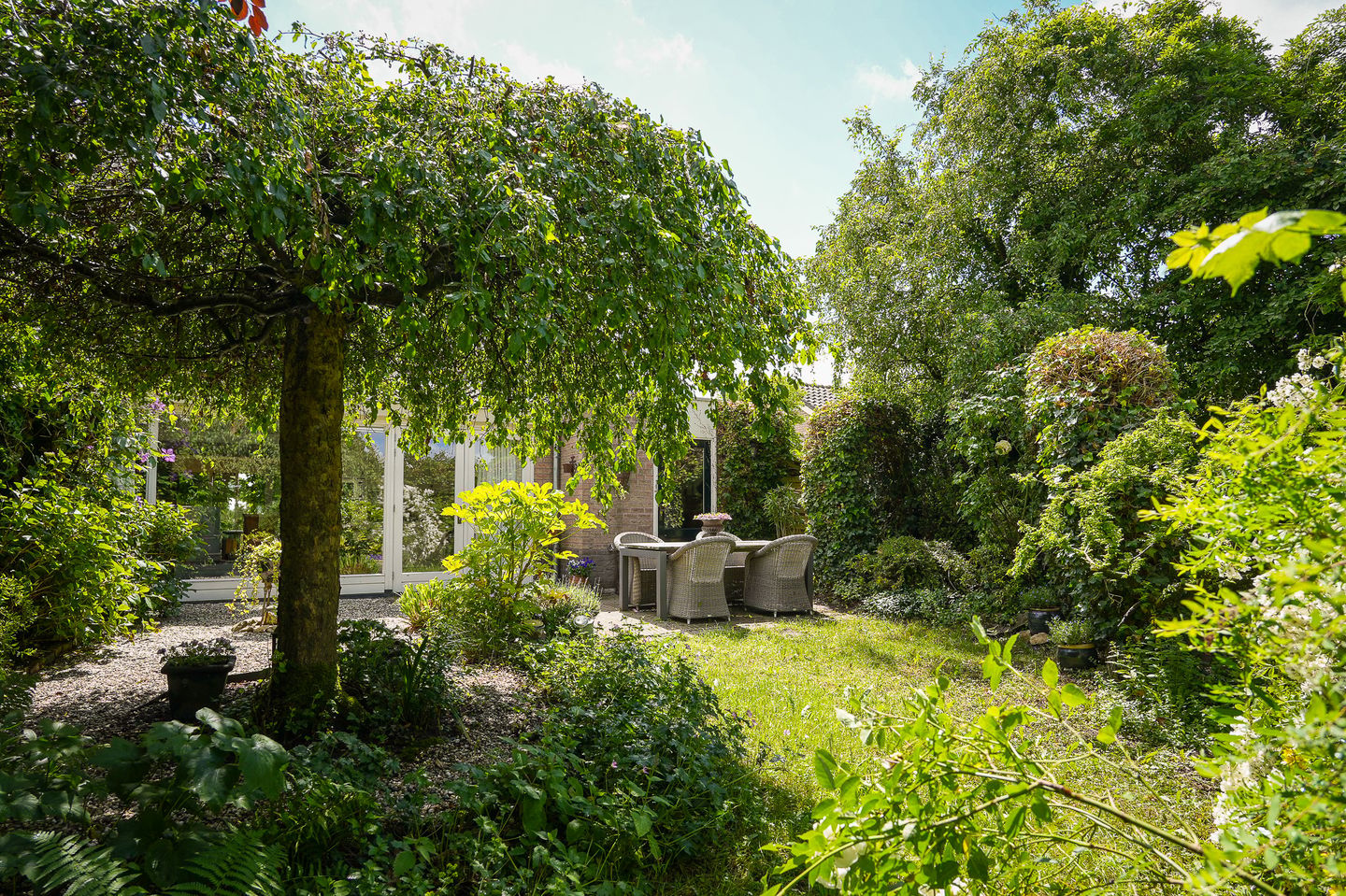 Extended Semi-Detached Home with Panoramic Orchard Views in the Betuwe — 44