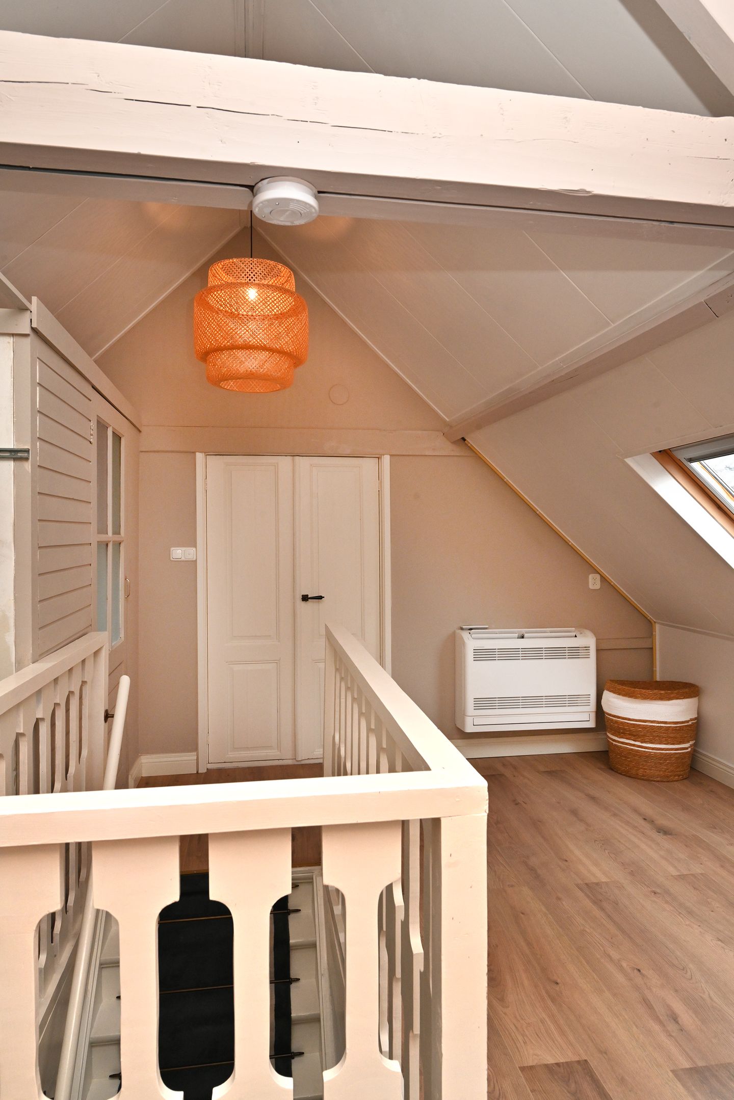 Stylishly Renovated 1911 Townhouse with Exceptional Garage in Steenbergen Center — 29