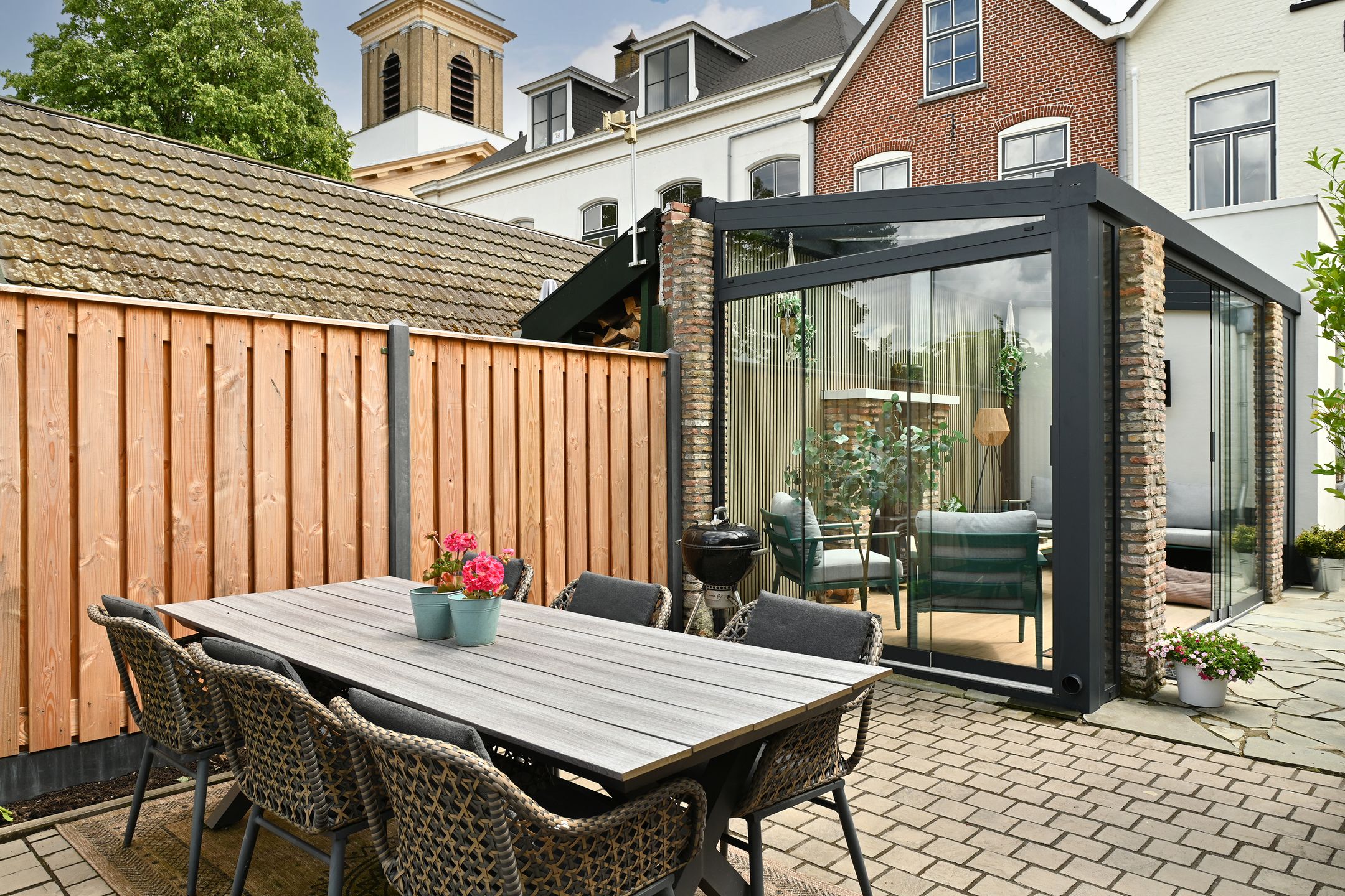 Stylishly Renovated 1911 Townhouse with Exceptional Garage in Steenbergen Center — 36
