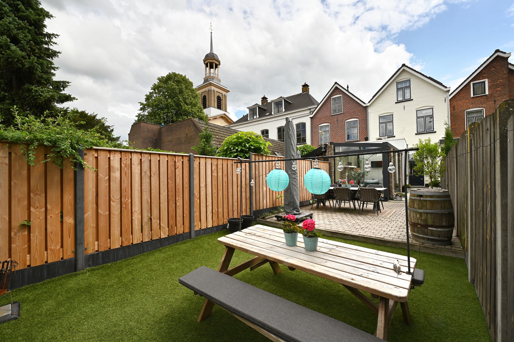 Stylishly Renovated 1911 Townhouse with Exceptional Garage in Steenbergen Center — 39