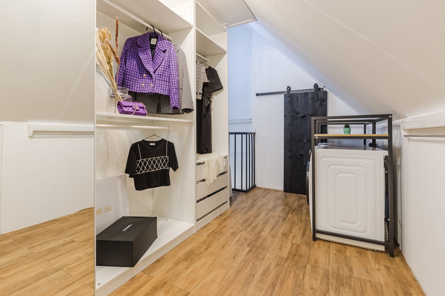 Spacious Renovated Family Home in Green and Child-Friendly Middenhoven — 29