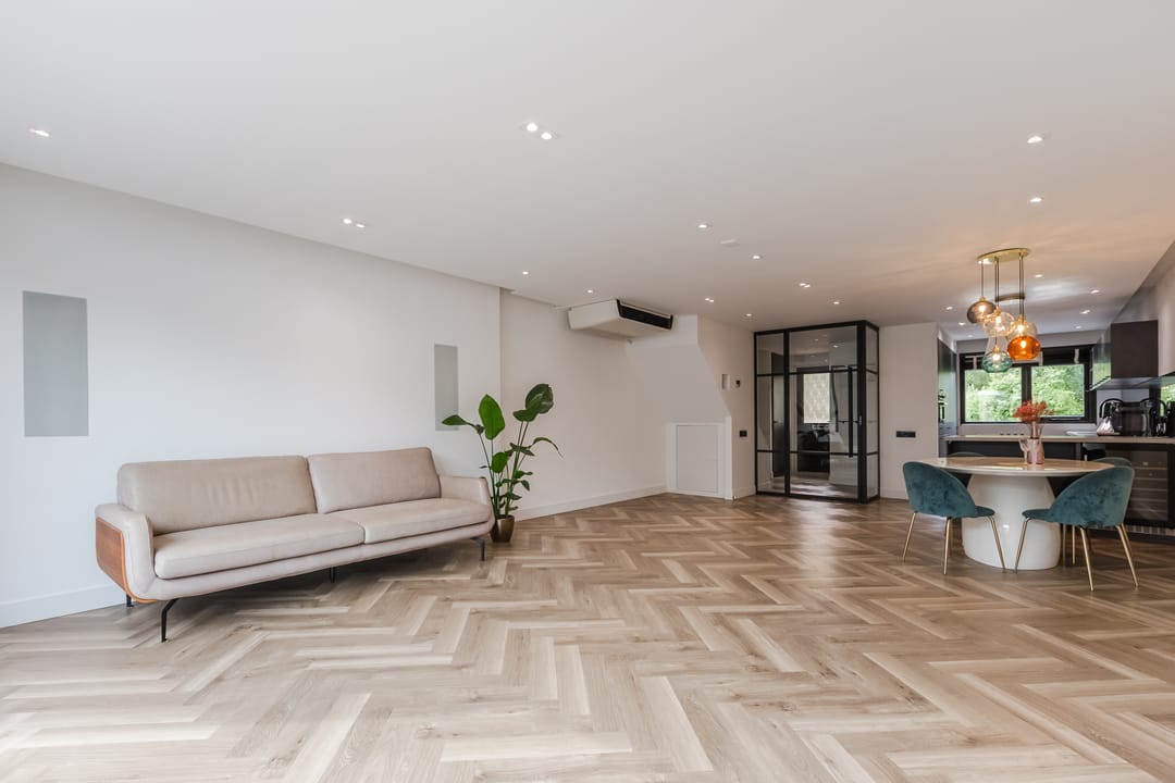 Spacious Renovated Family Home in Green and Child-Friendly Middenhoven — 8