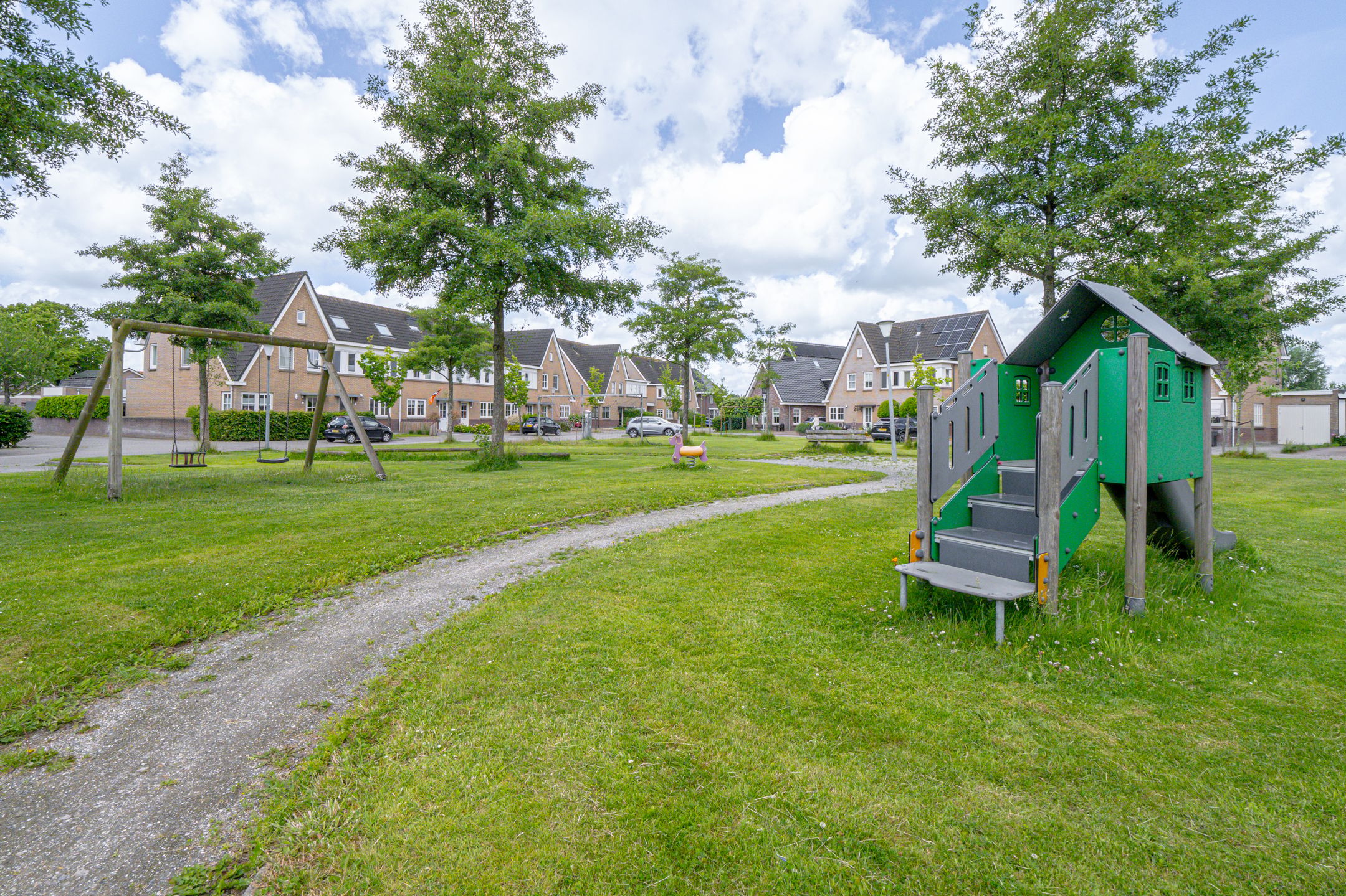 Spacious and Move-in Ready Semi-Detached Home with Free Views in Waarland — 42