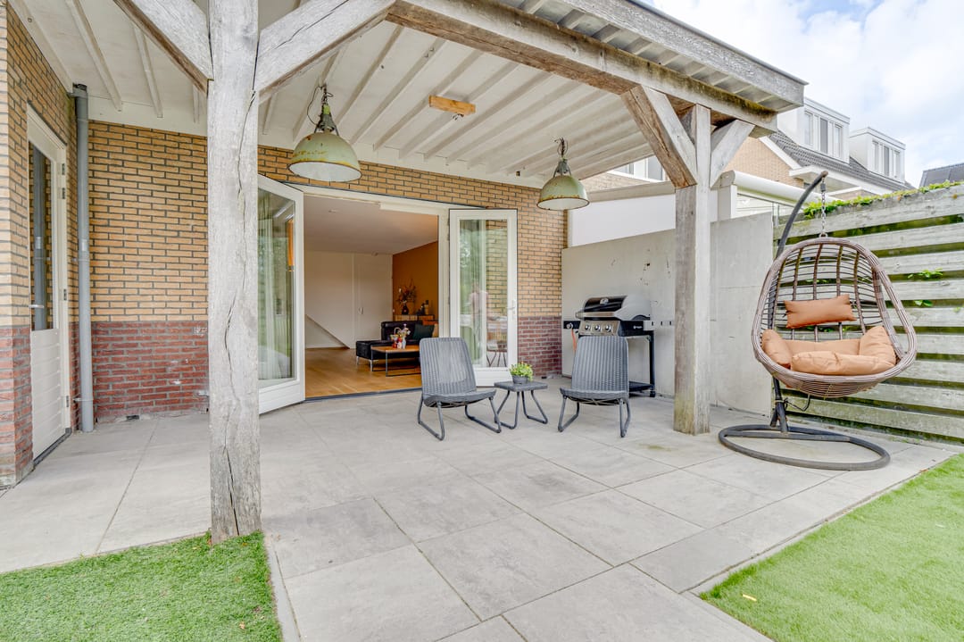 Spacious and Move-in Ready Semi-Detached Home with Free Views in Waarland — 37